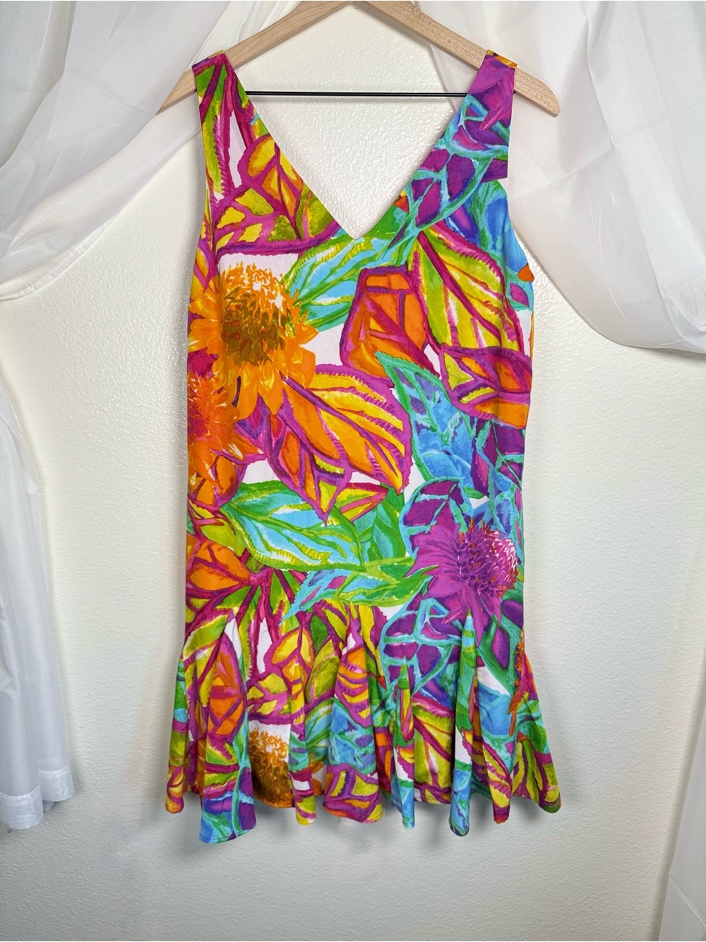Lauren Ralph Lauren Sleeveless V-Neck Vibrant Floral Tropical Print Mini Dress